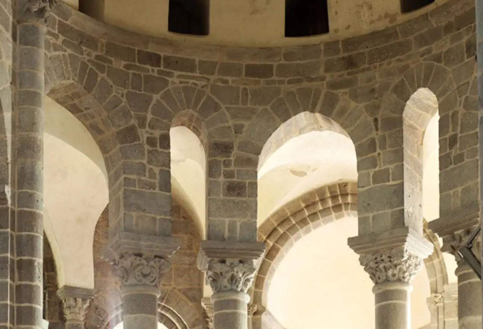 Studio in Le Dorat, With Wifi