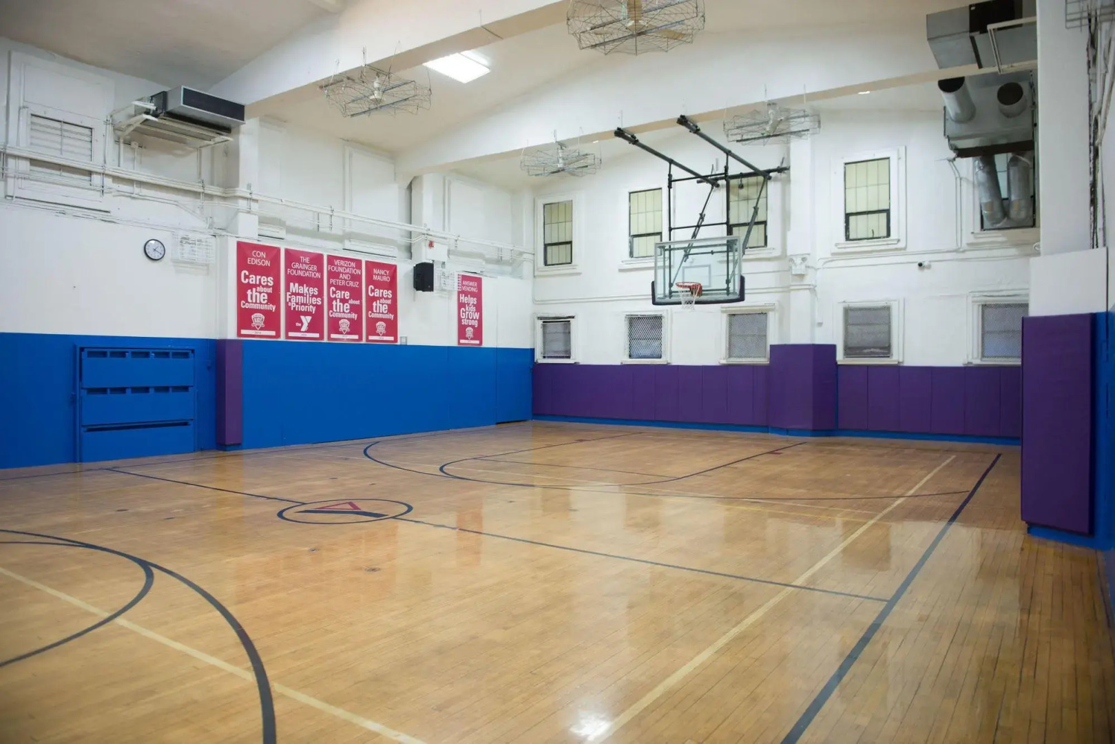 YMCA Greenpoint - Shared Bath