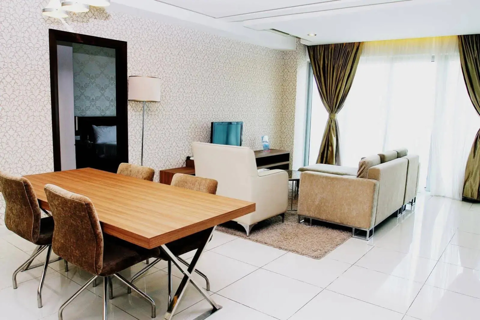 Regalia Upper View Hotel