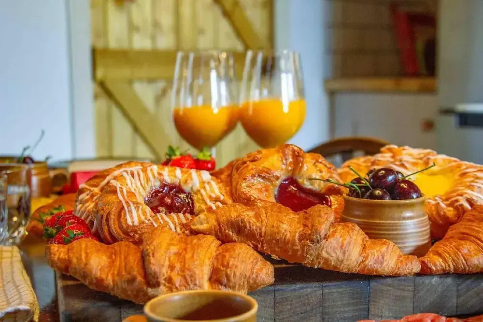 Windyheads Luxury Cottage - 5 Bed 2 Bath