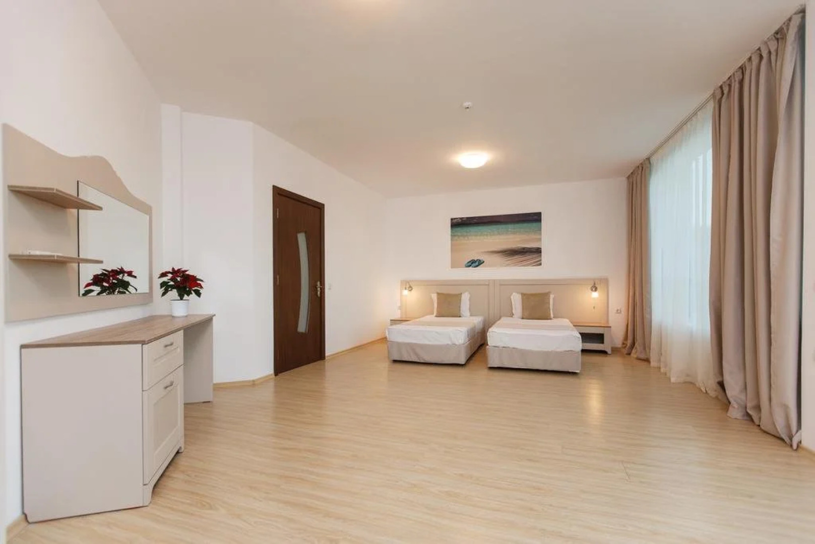 Silver Beach Apart Complex