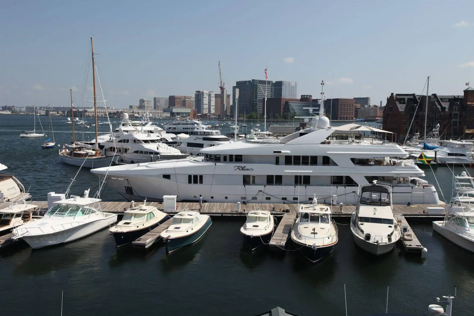 Boston Yacht Haven Inn & Marina