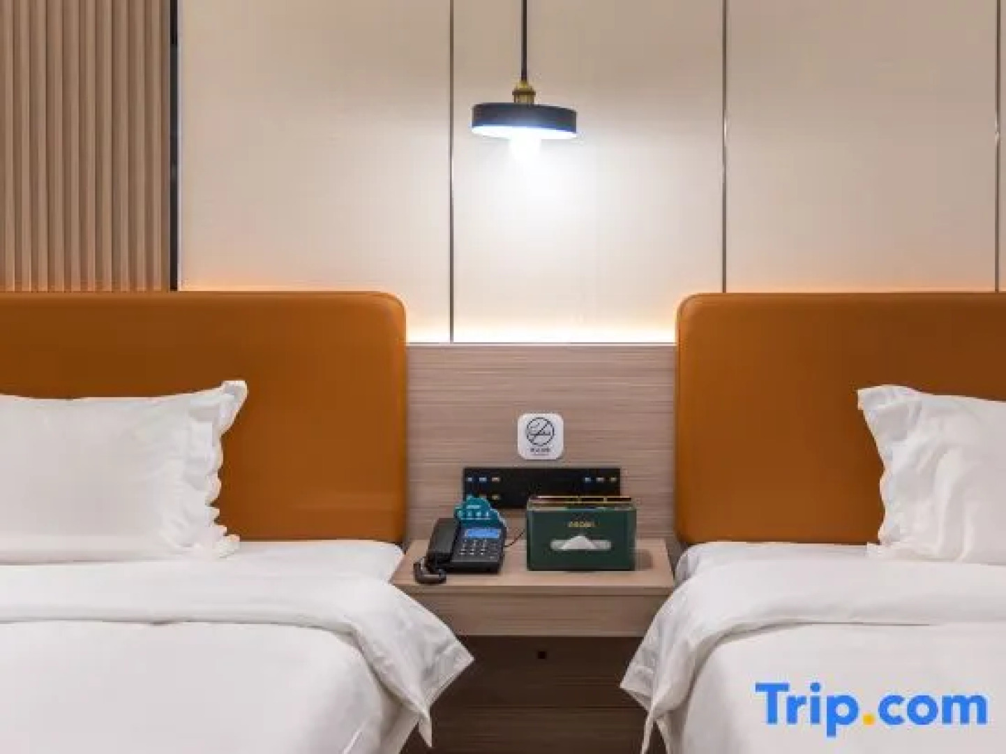 GELI Hotel (Chengmaixian Jinjiangzhen Lüdeguangchang)