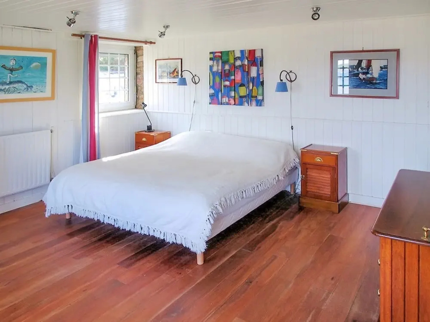 Original Seaside House in Brittany With 4 Bedrooms, Lovely Garden, Jet