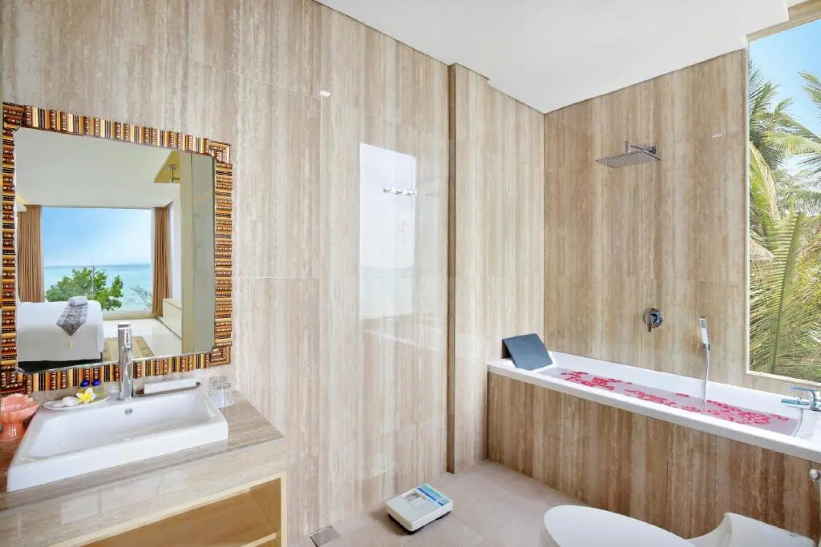 Royal Ocean View Beach Resort