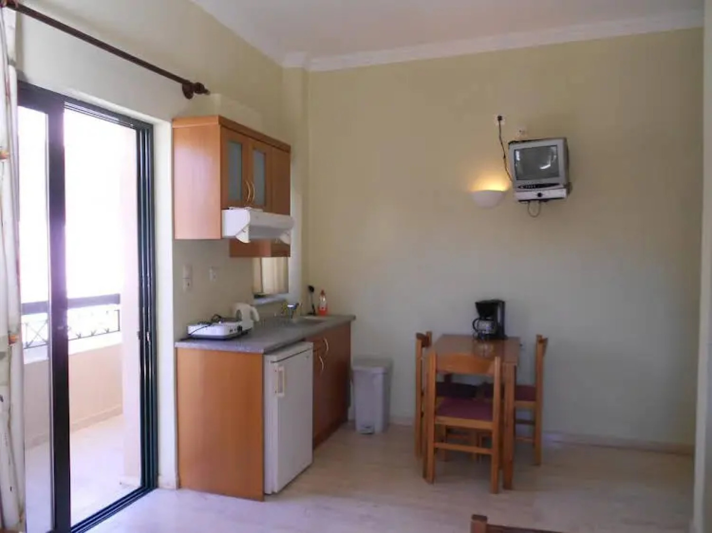 Rea Studios & Apartments