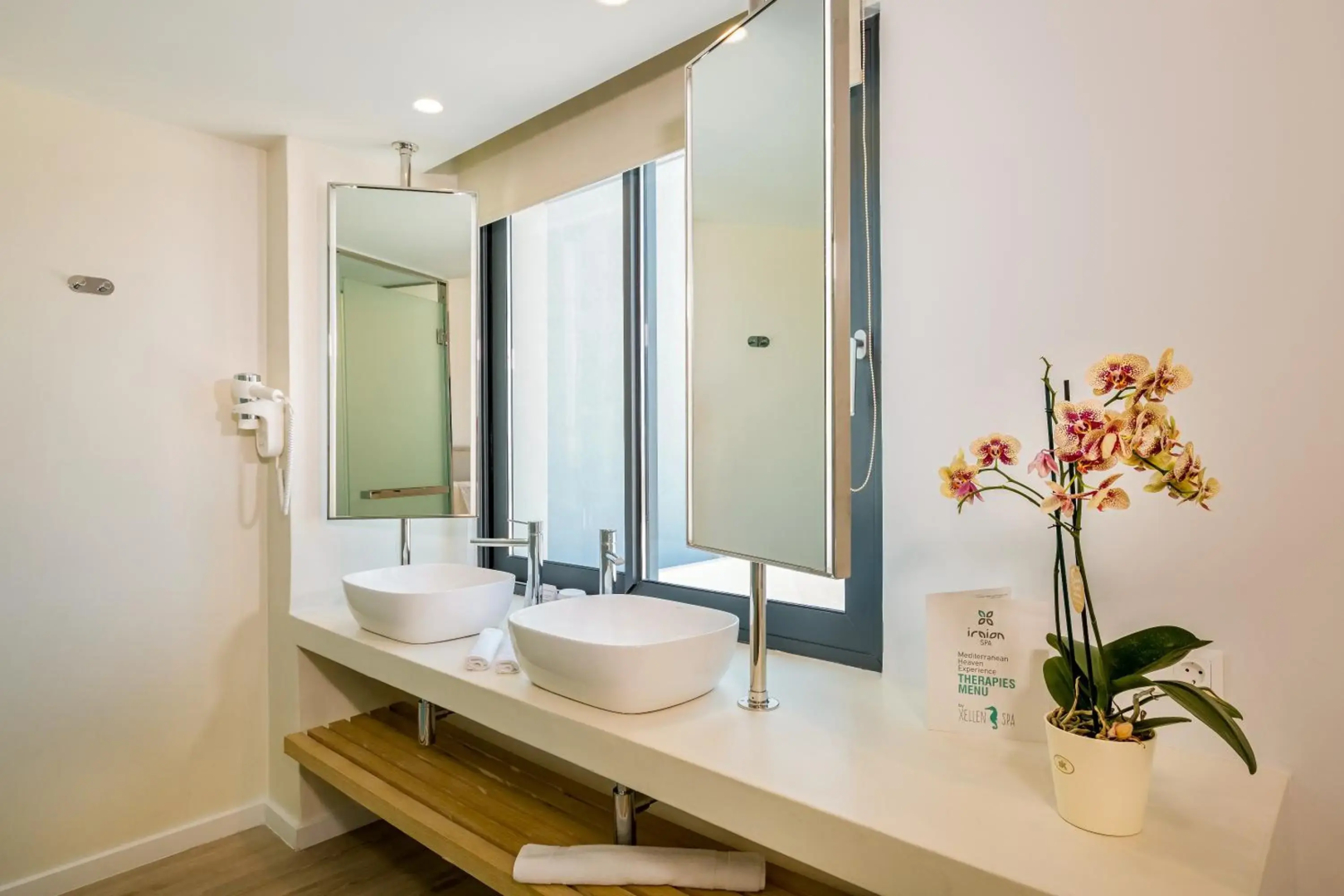 Samian Mare Hotel Suites & Spa