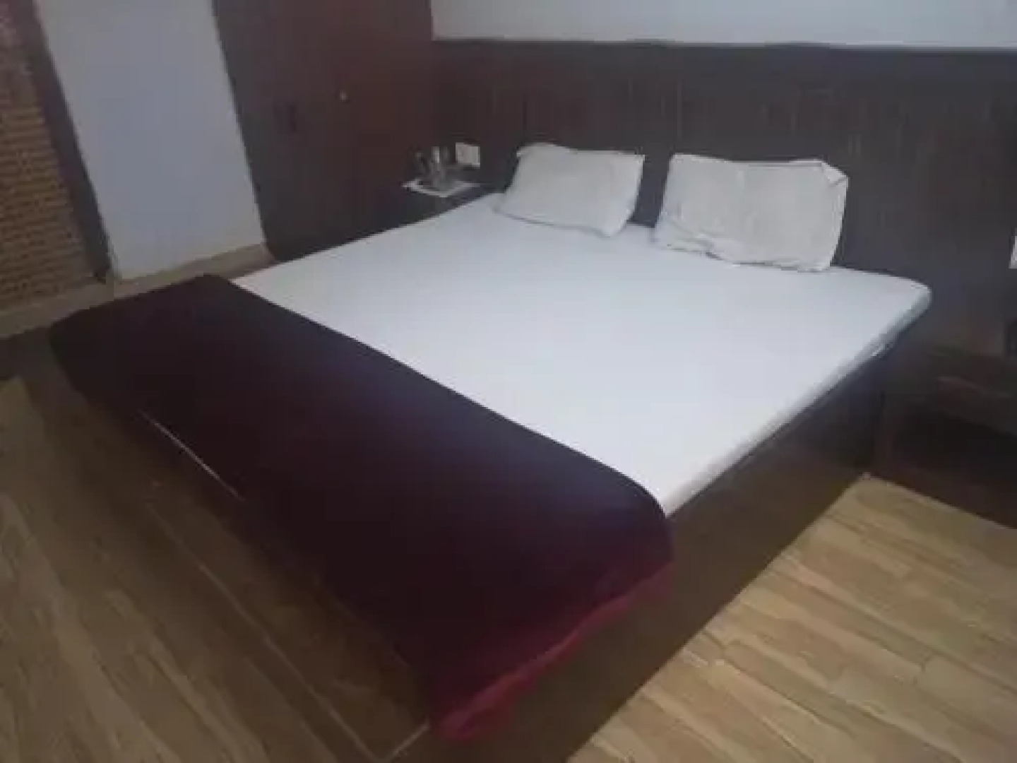 Shri Rajadhiraj Guest House