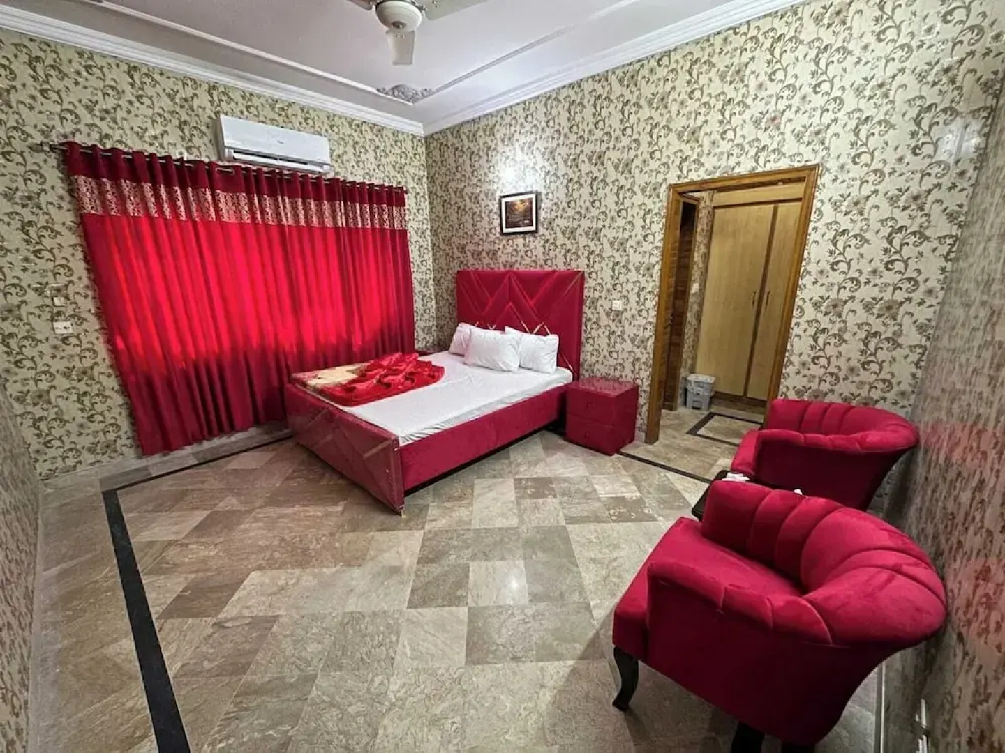 Royal Chalet Family Guest House