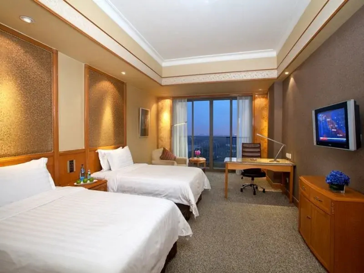 Crowne Plaza Lake Malaren