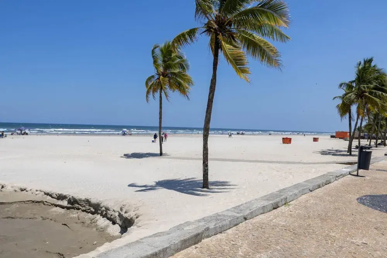 Apto Confort vel a 150m do mar Completo com Lazer