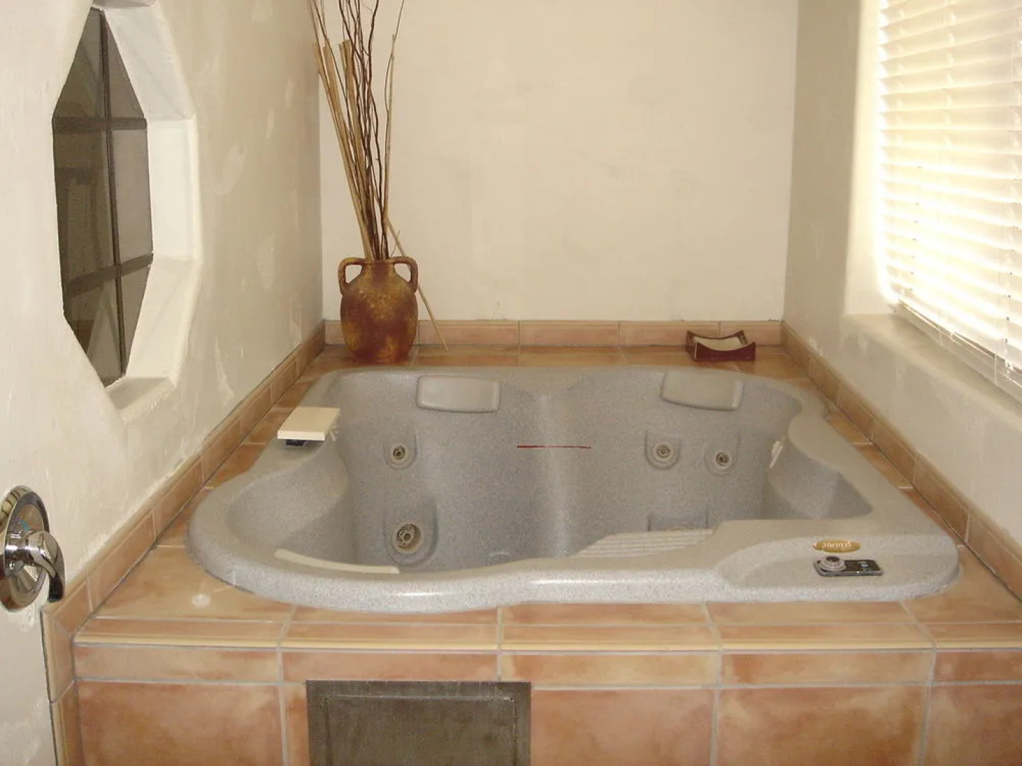 CJ Grand Hotel & Spa