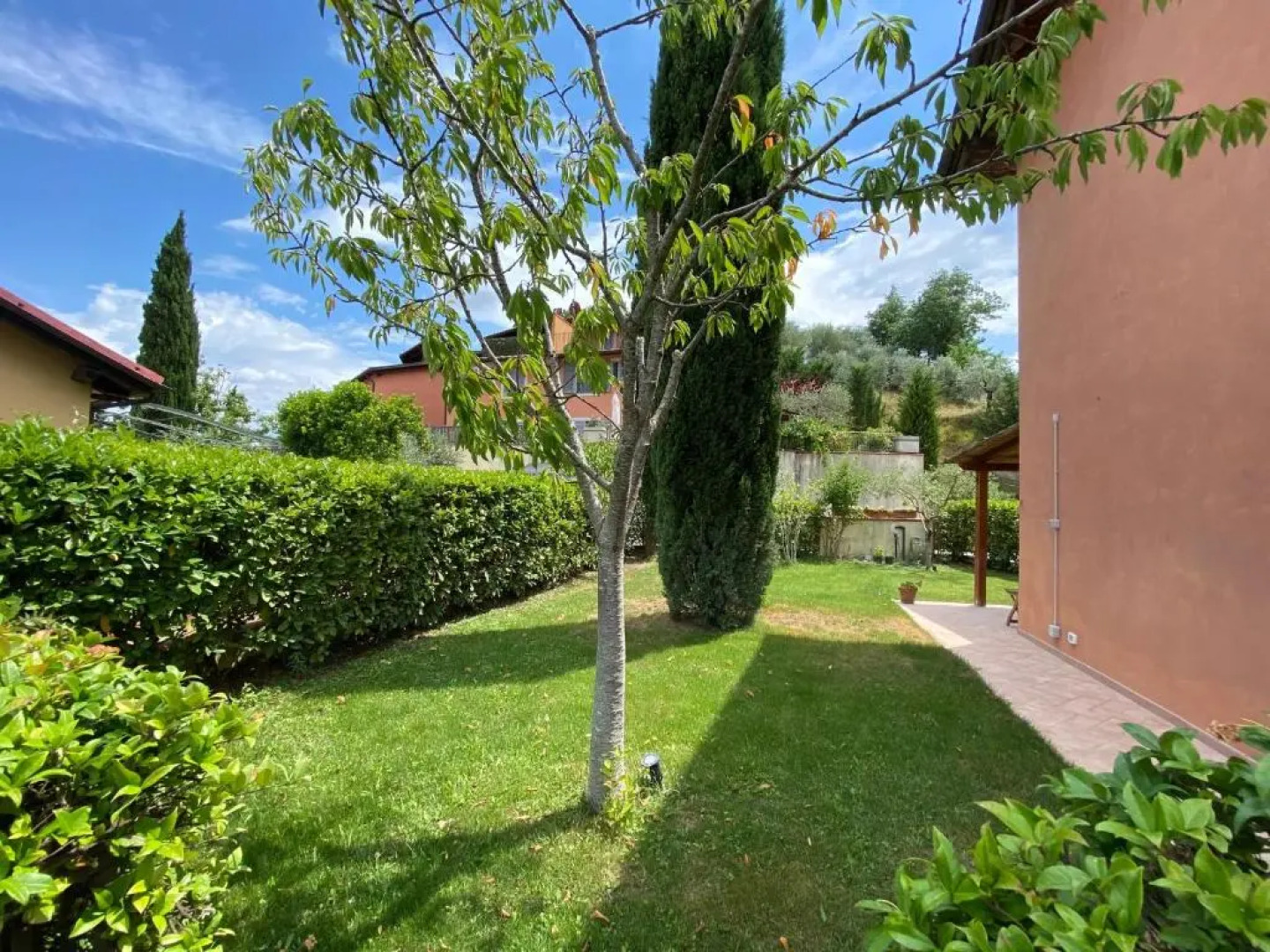 La casetta nel giardino