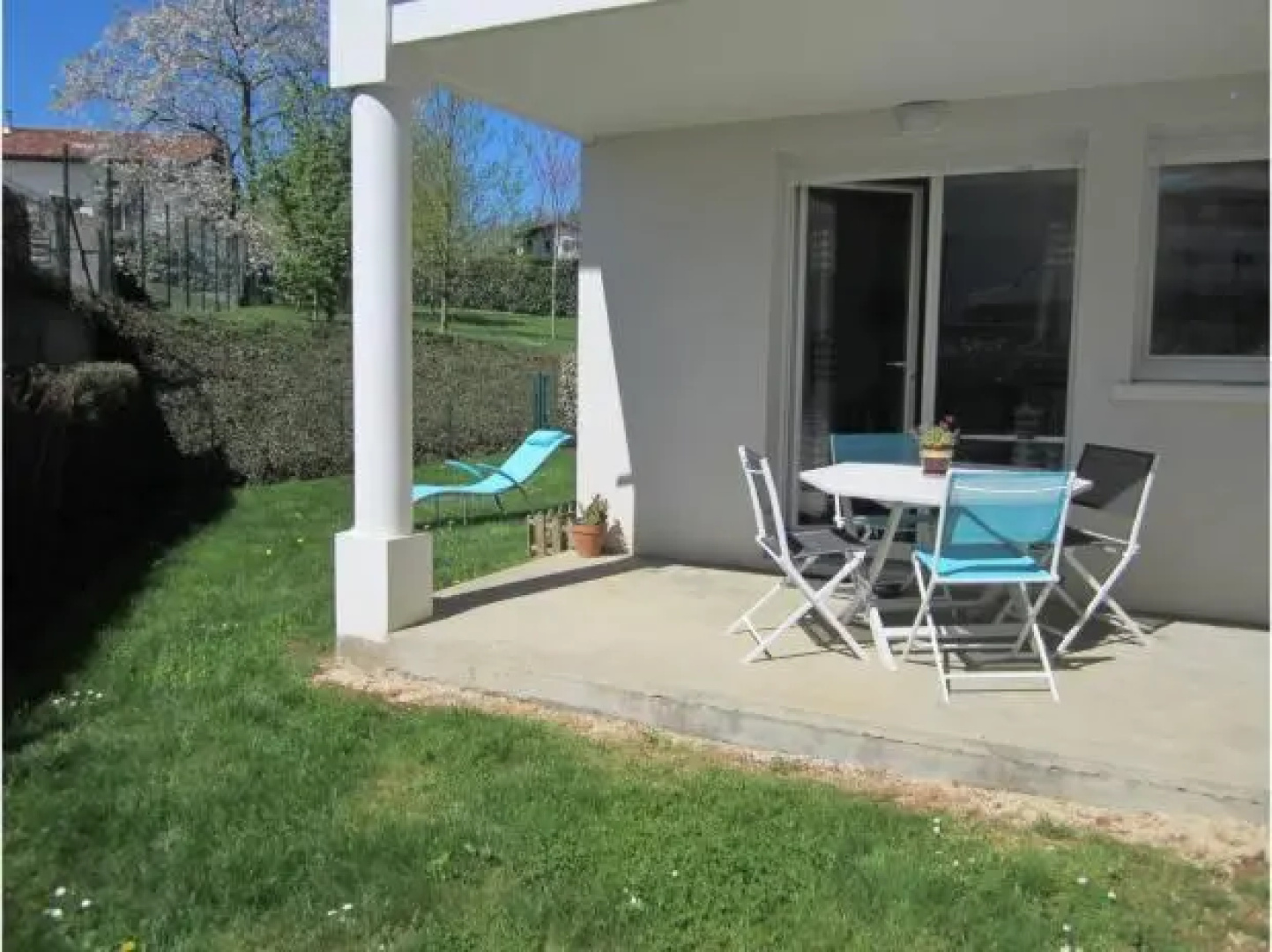 Superbe Appart Avec Jardin Et Piscine