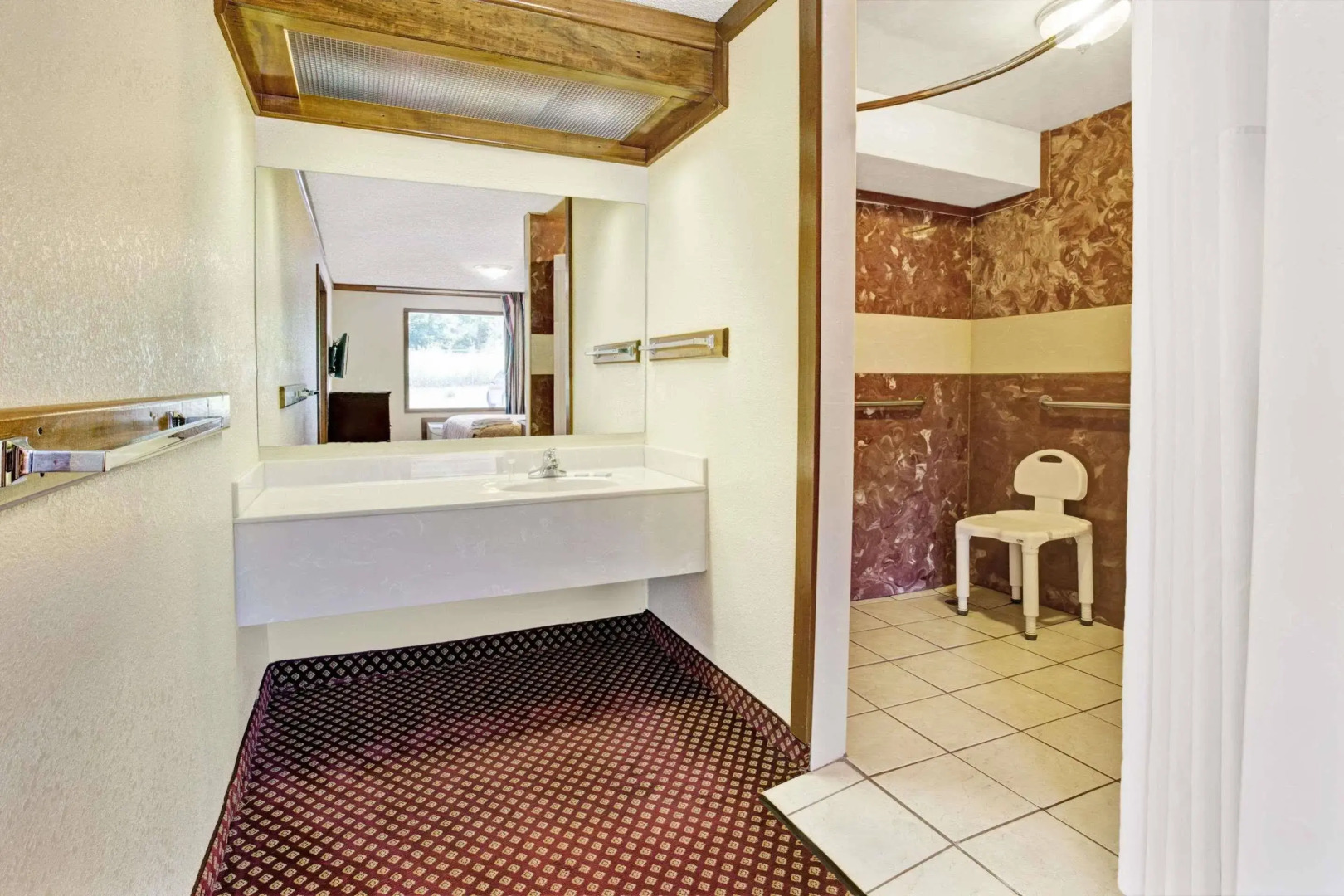 Travelodge By Wyndham Sellersburg