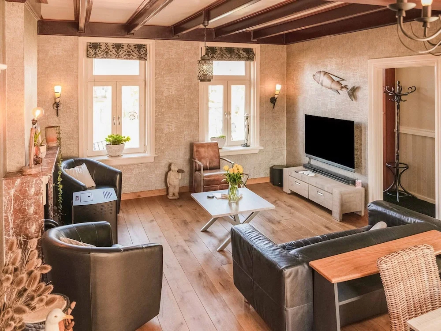 Beautiful Holiday Home in Kamperland Near the Beach