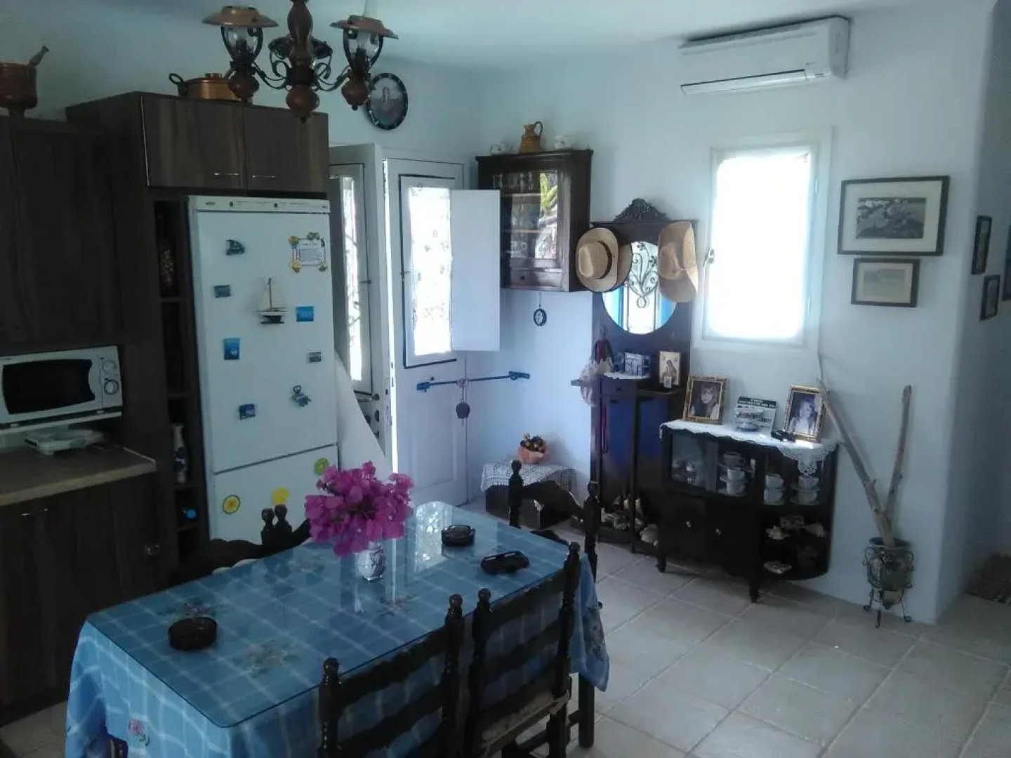 Traditional House Marivilla