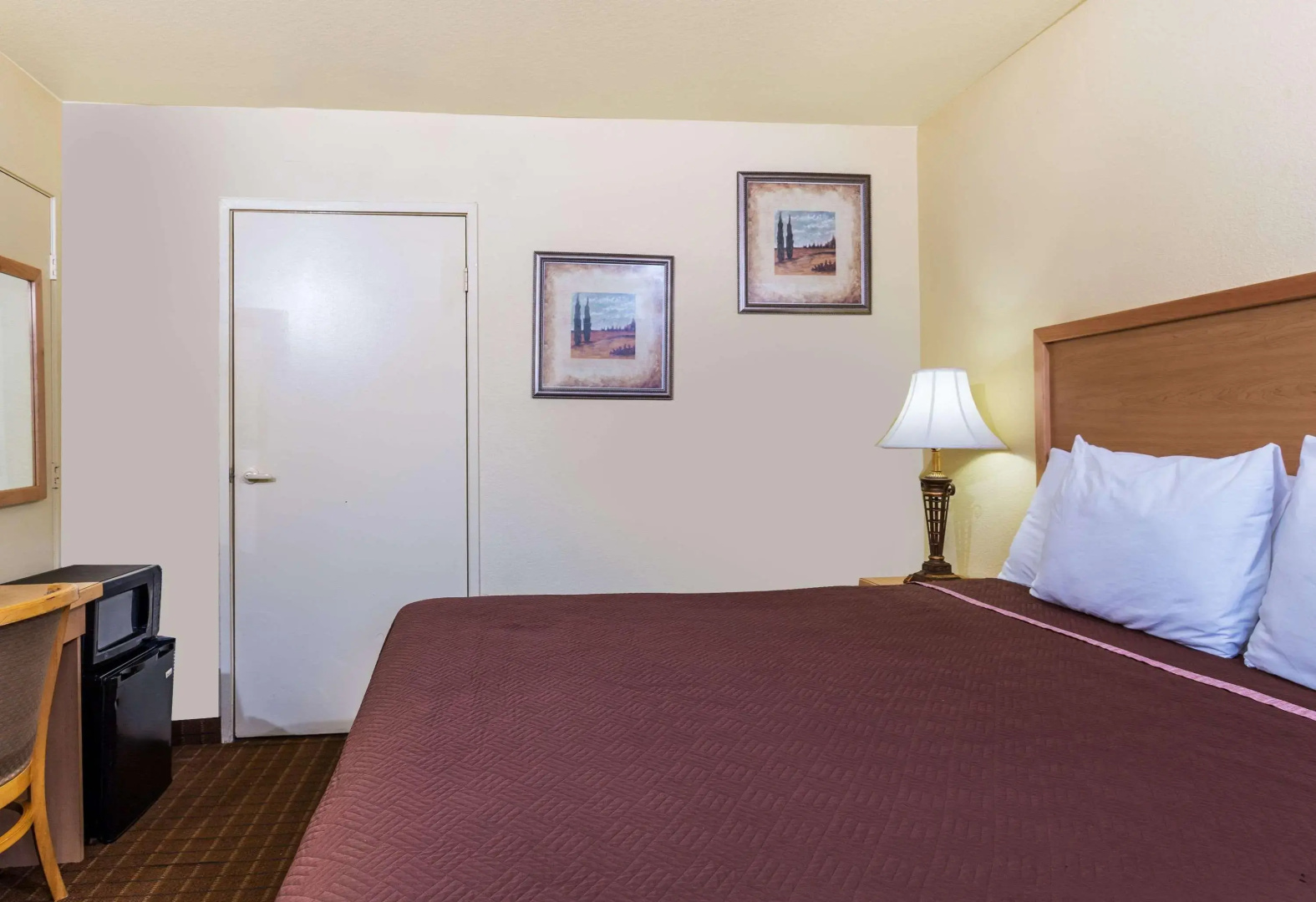 Motel 6 Riviera Beach, FL