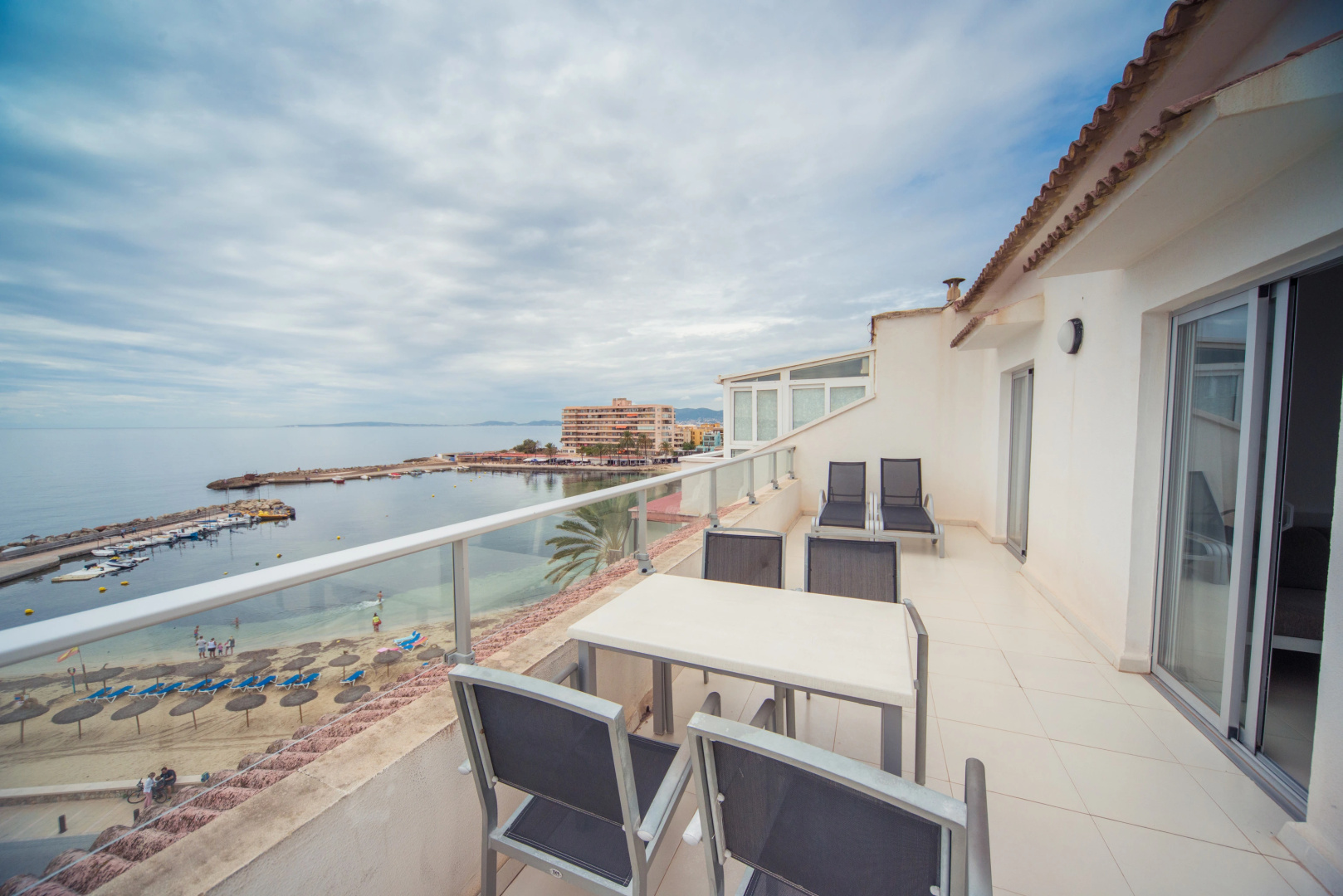 Apartamentos Embat