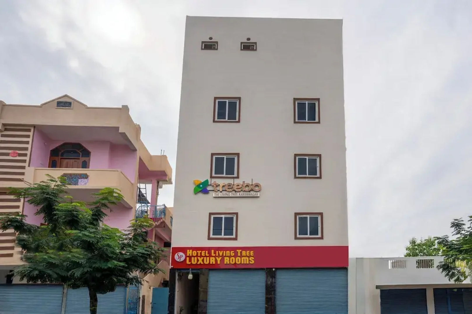 Treebo The Living Tree Karimnagar