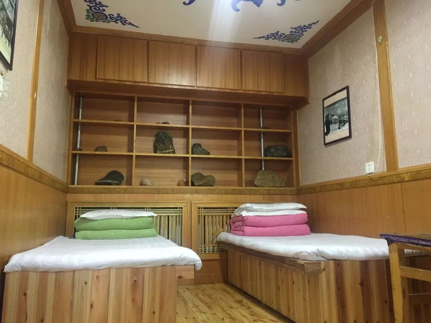 Yangkor Tibetan Homestay - Hostel