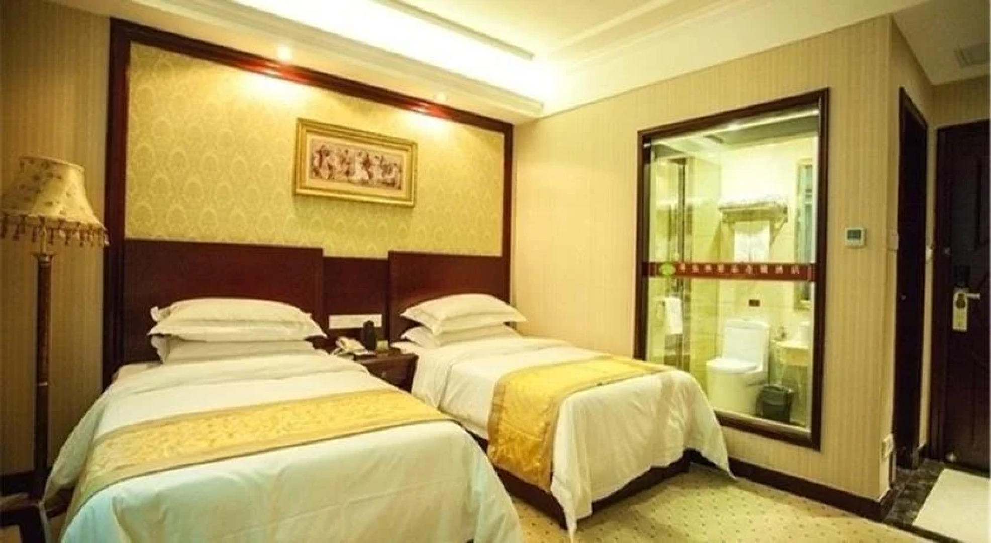 Vienna Hotel Yueyang Zhanqian Road