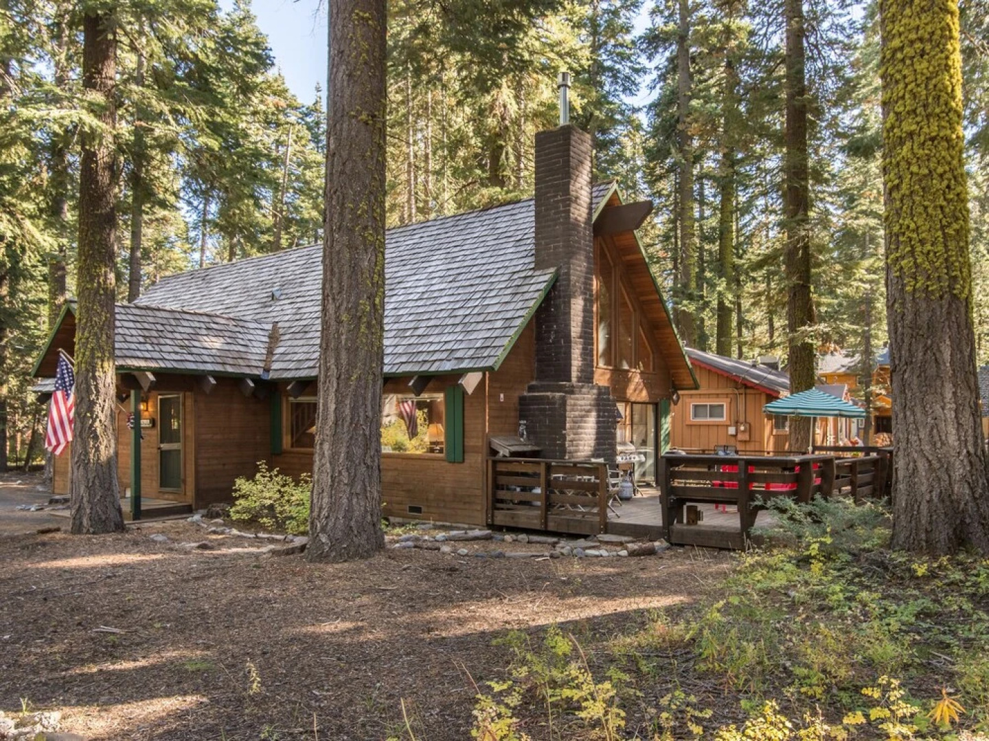 Grill - Walk to Beach