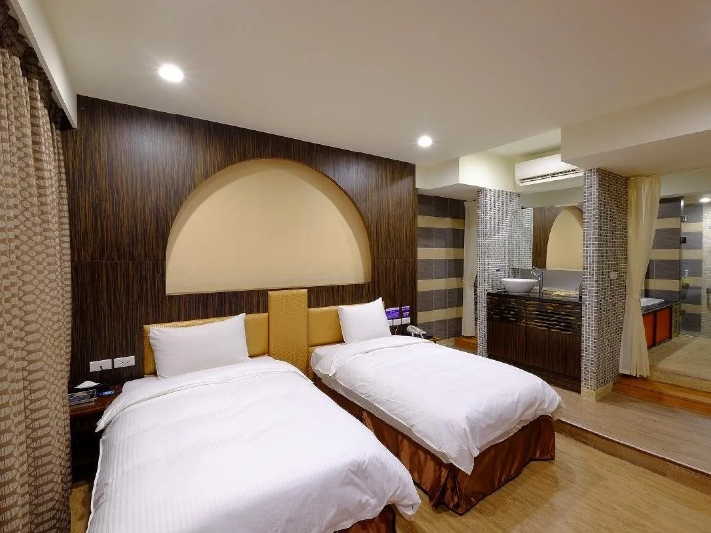 Yudali HR Motel