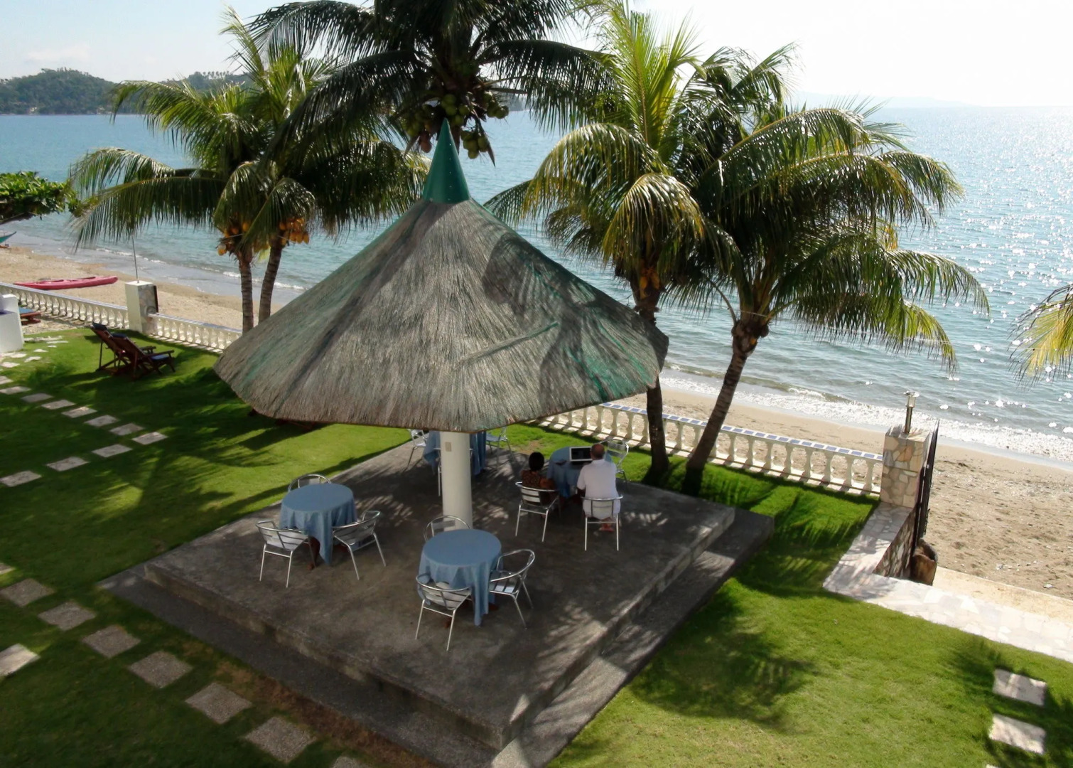 Squares Beachside Apartments