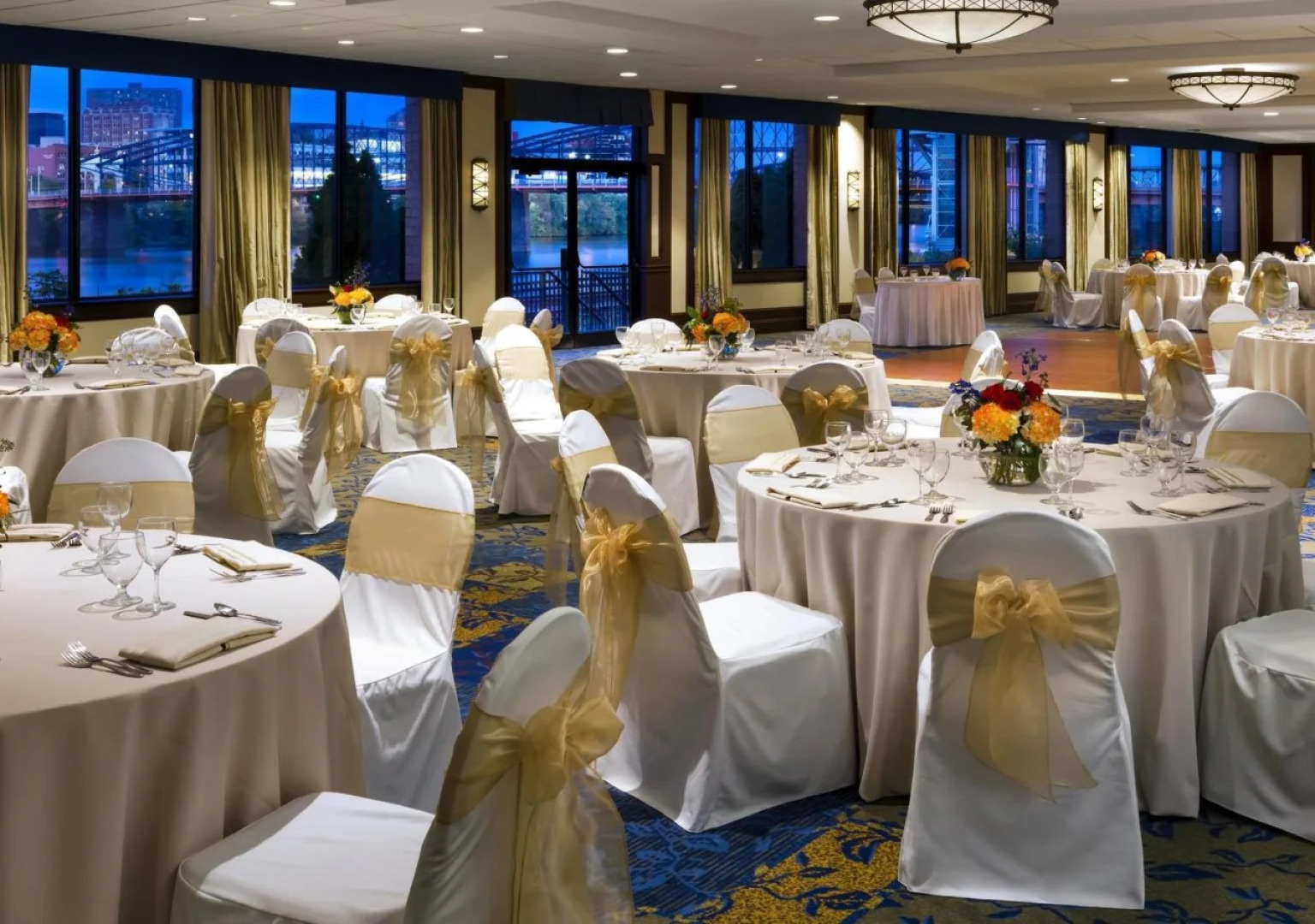 Sheraton Pittsburgh Hotel at Station Square