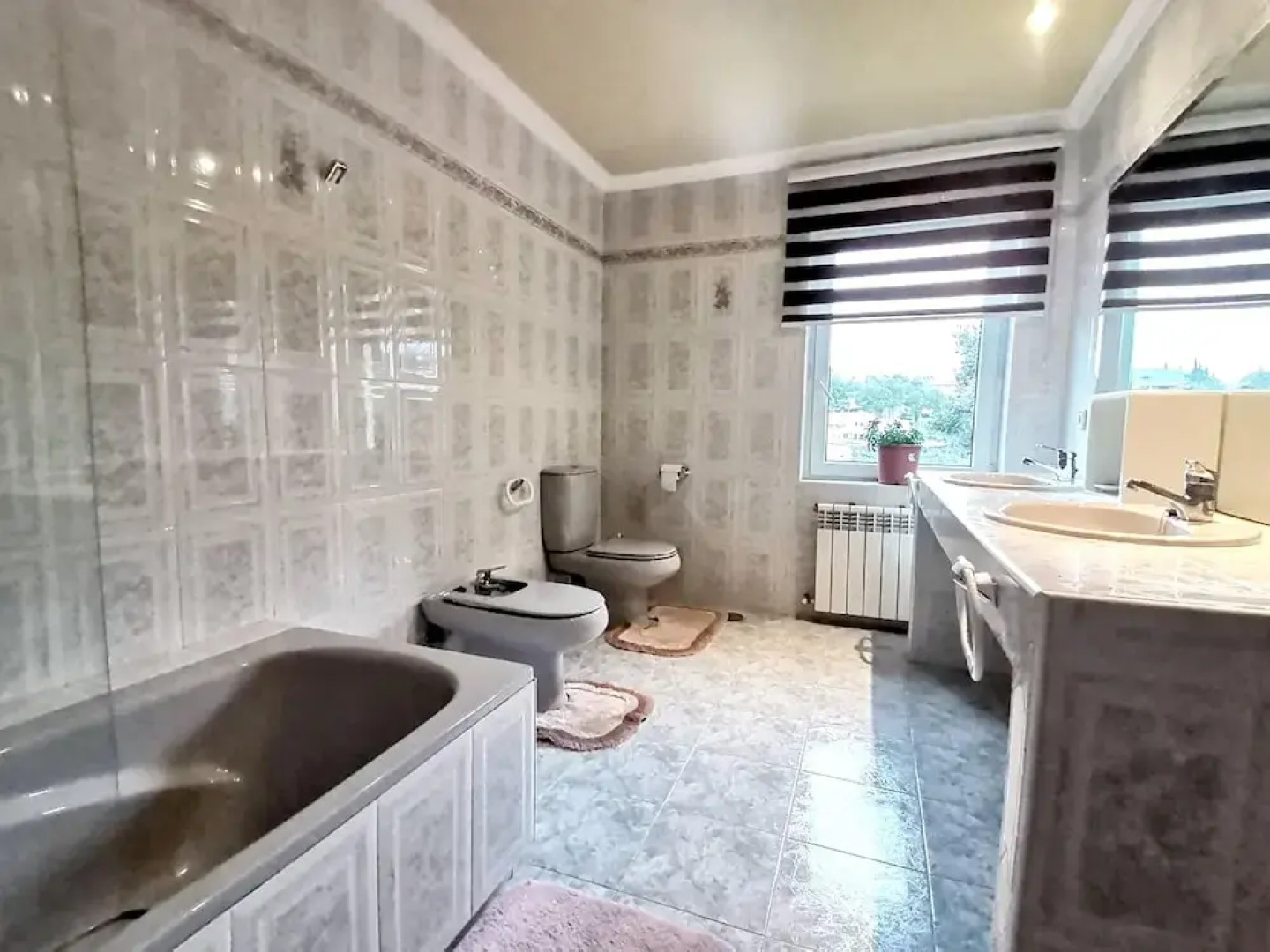 House With 8 Bedrooms in Las Rozas de Madrid, With Private Pool, Enclosed Garden and Wifi