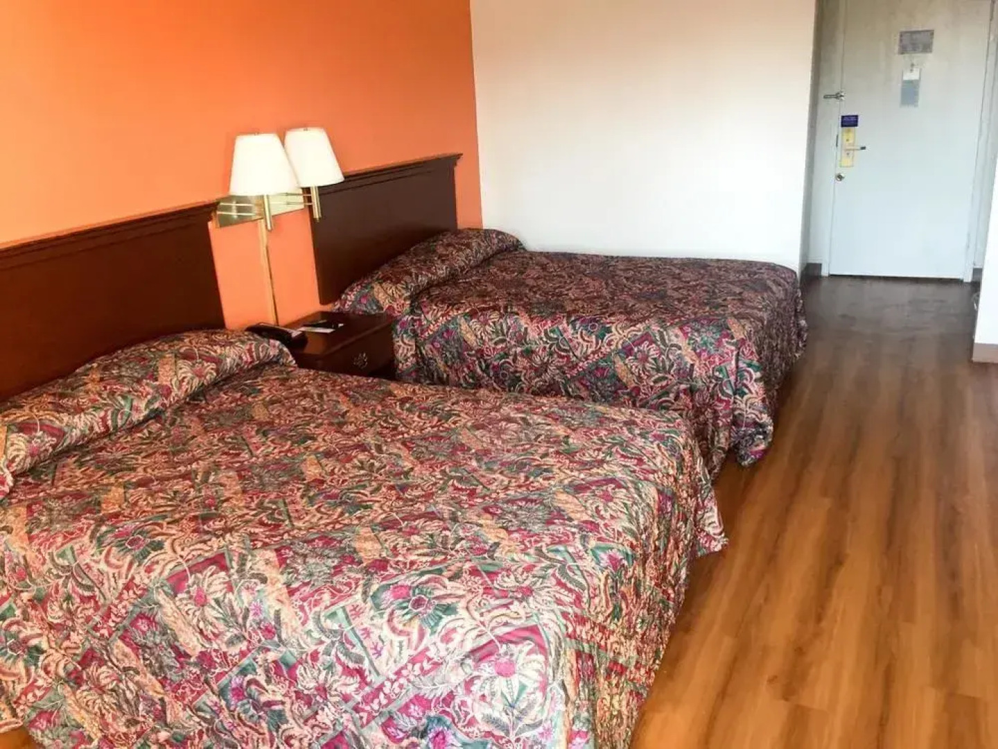 City Studios Inn And Suites