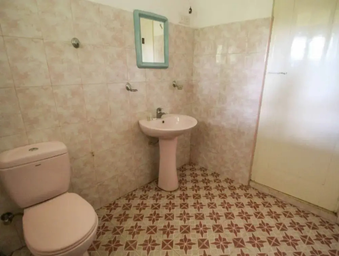 Yoho Lute Inn Kahathuduwa