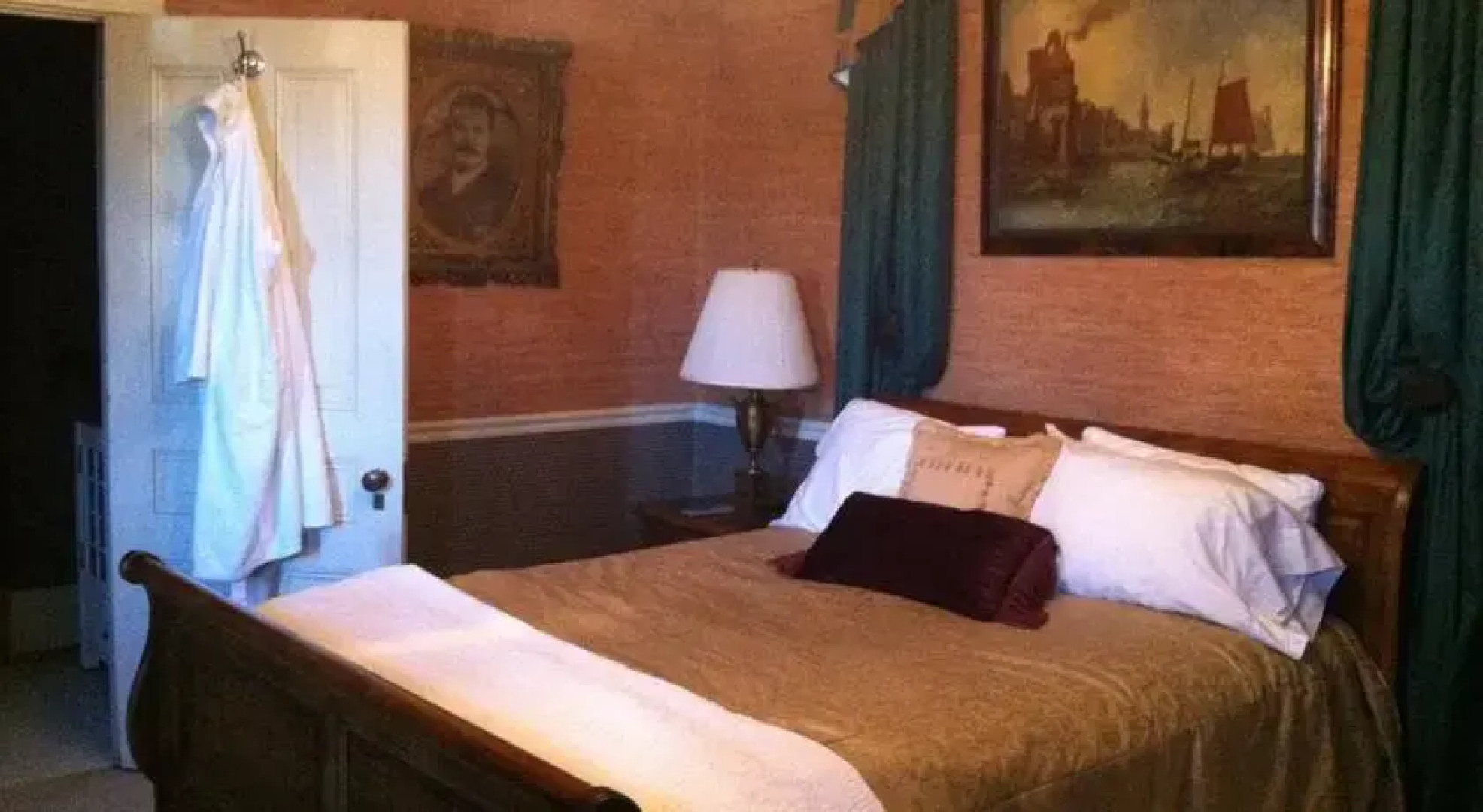 Founders Mansion Inn