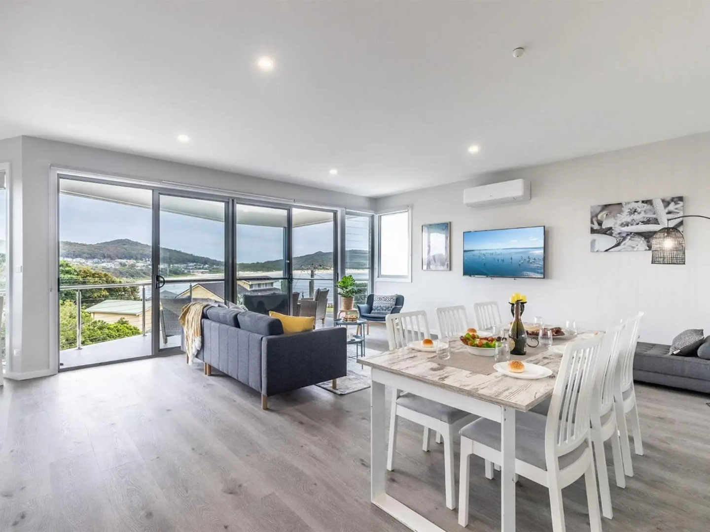 Fingal Bay View Unit 1 16 Tuna Crescent