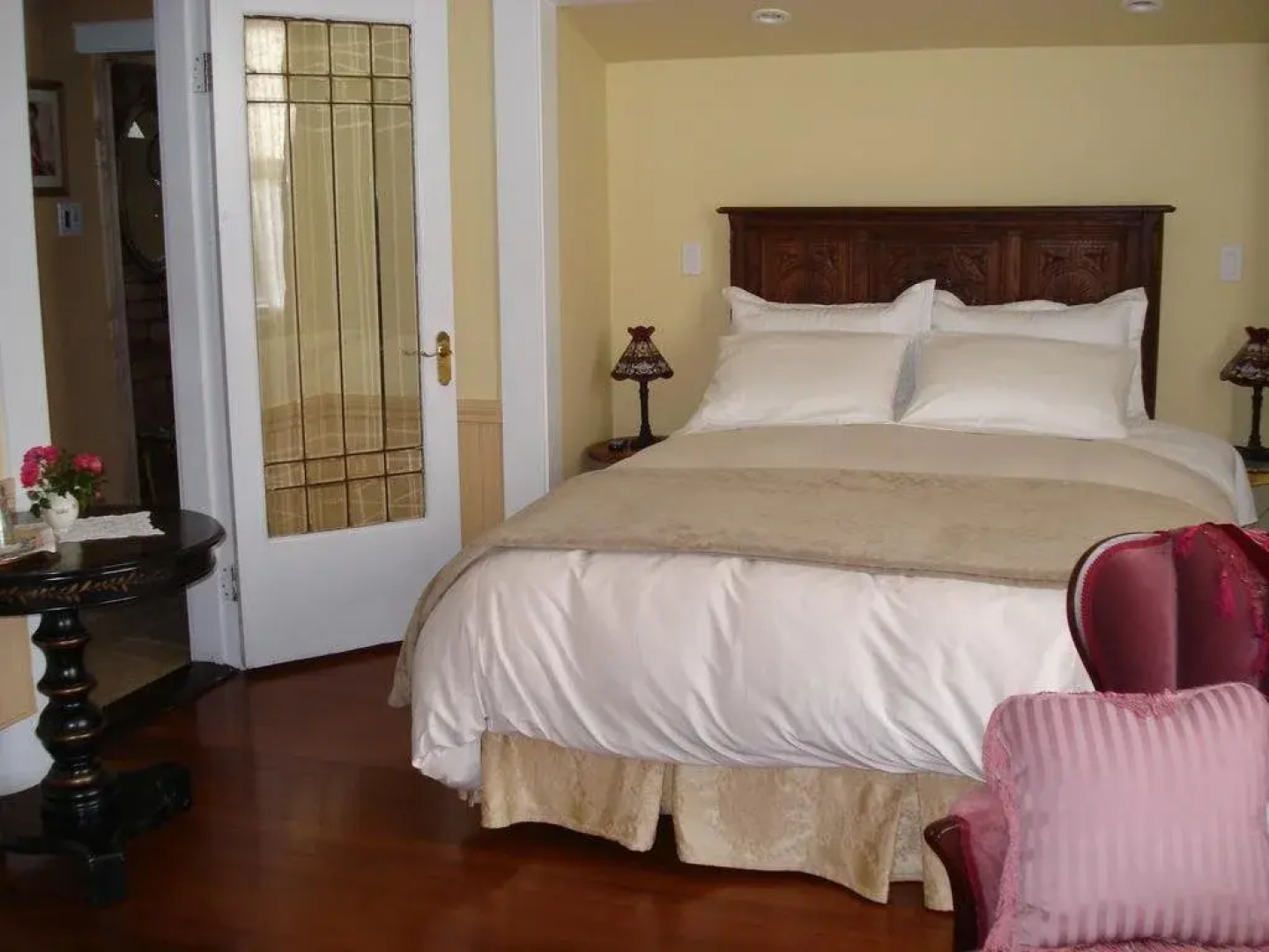 Clayburn Village Bed and Breakfast