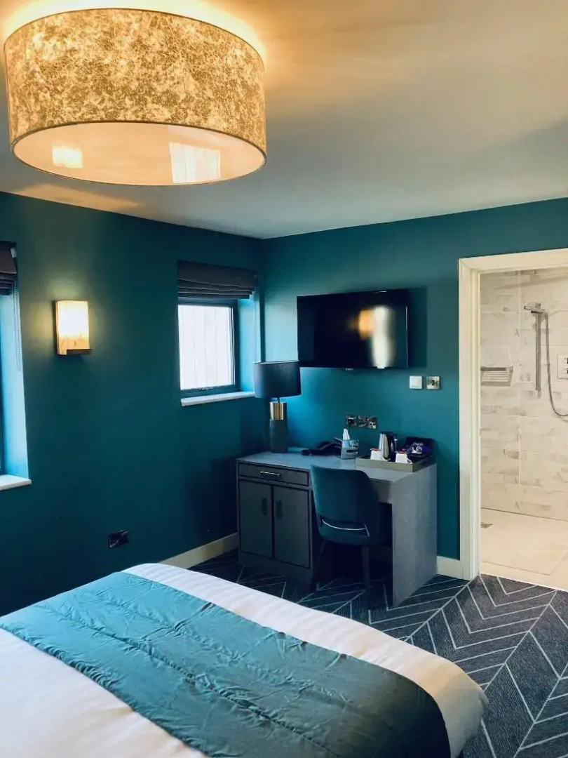 Seven Hotel