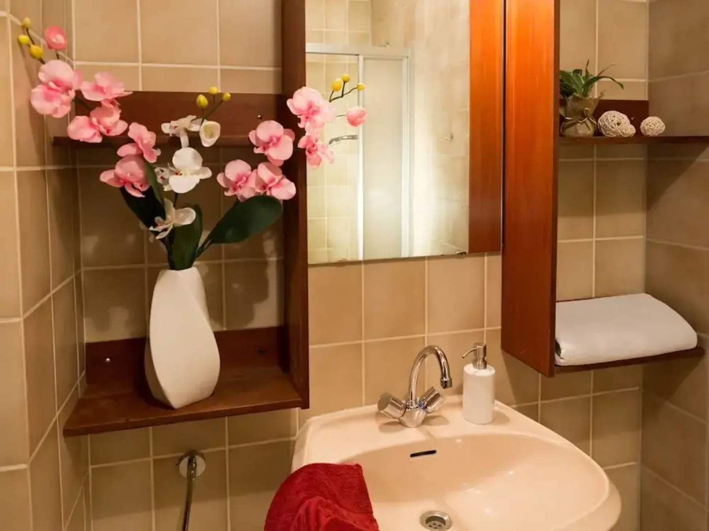 Ground Floor Apartment With Oven, at a Nature Reserve Area