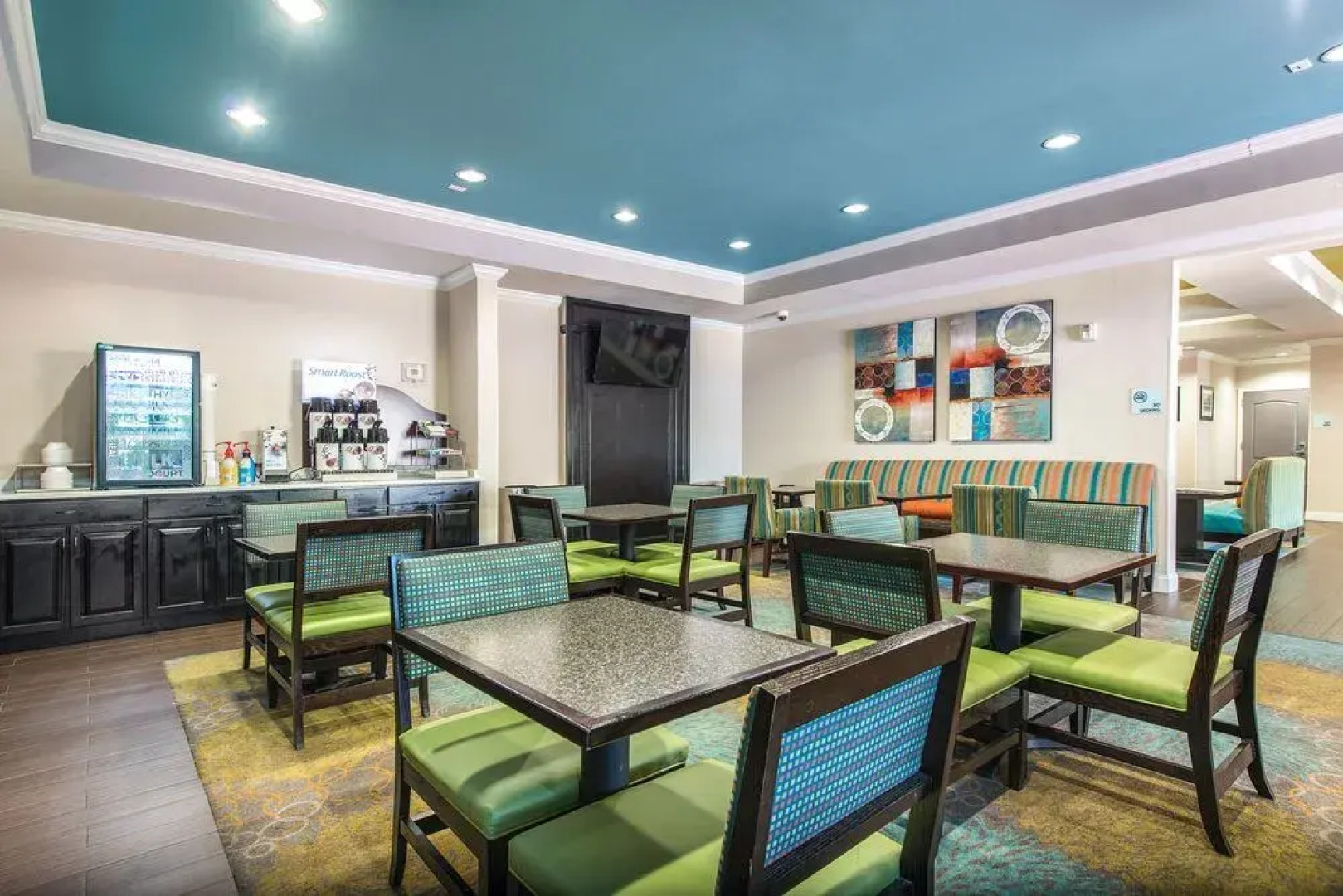 Holiday Inn Express & Suites LaGrange