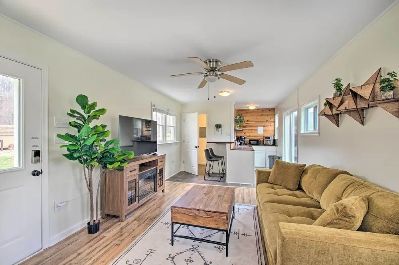 Home & Cottage Near Wintergreen Resort!
