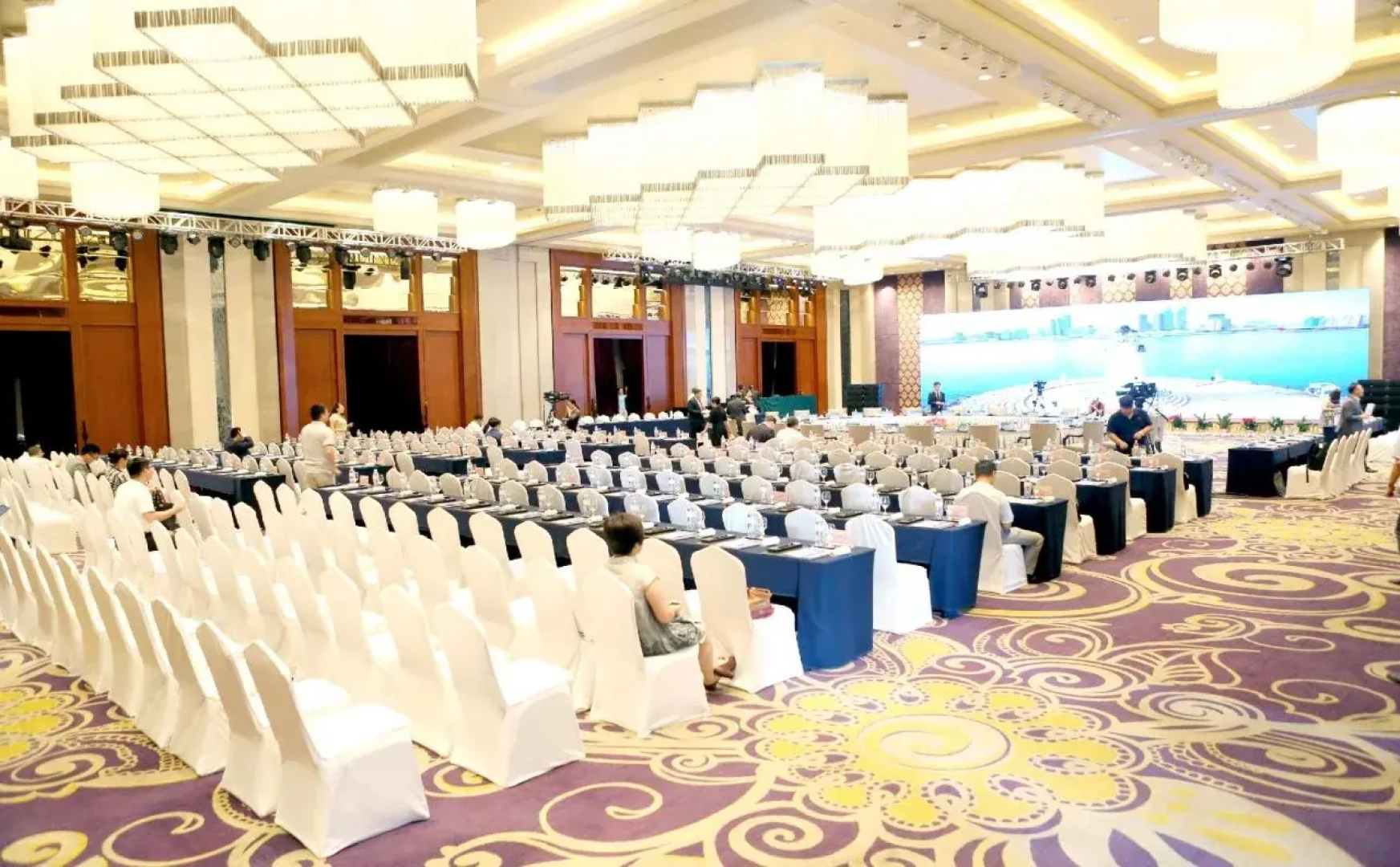 Qingdao Seaview Garden Hotel