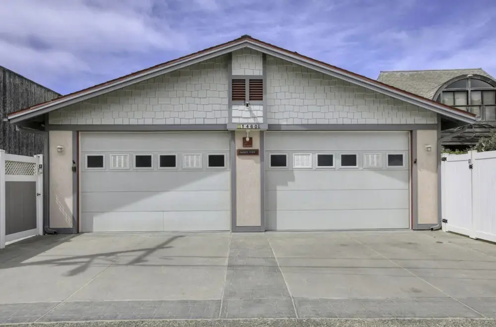 1460 Strand Way 2 Bedroom Home by Redawning