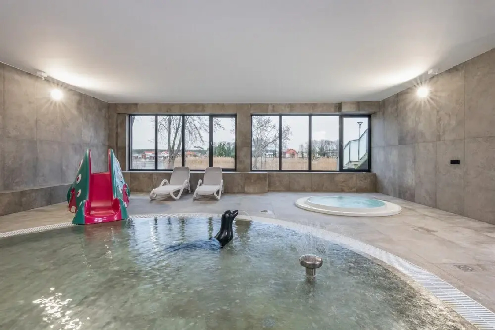 Lux Apartment Coast by Renters Prestige