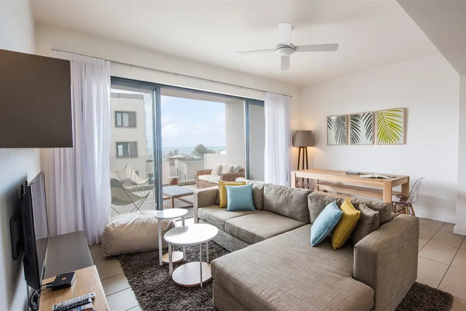 Azuri Resort by Life in blue