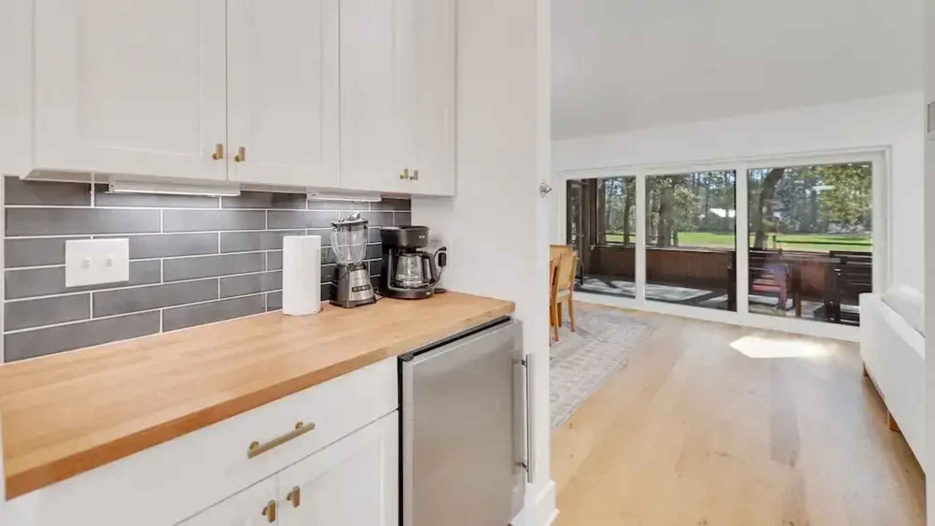 Great Place To Relax And Enjoy A Peaceful Vacation! 4 Bedroom Home by Peace Vacations