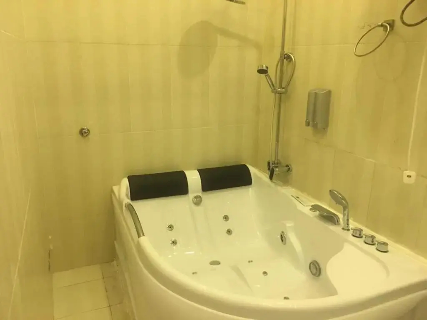 Nourth House Aparthotel