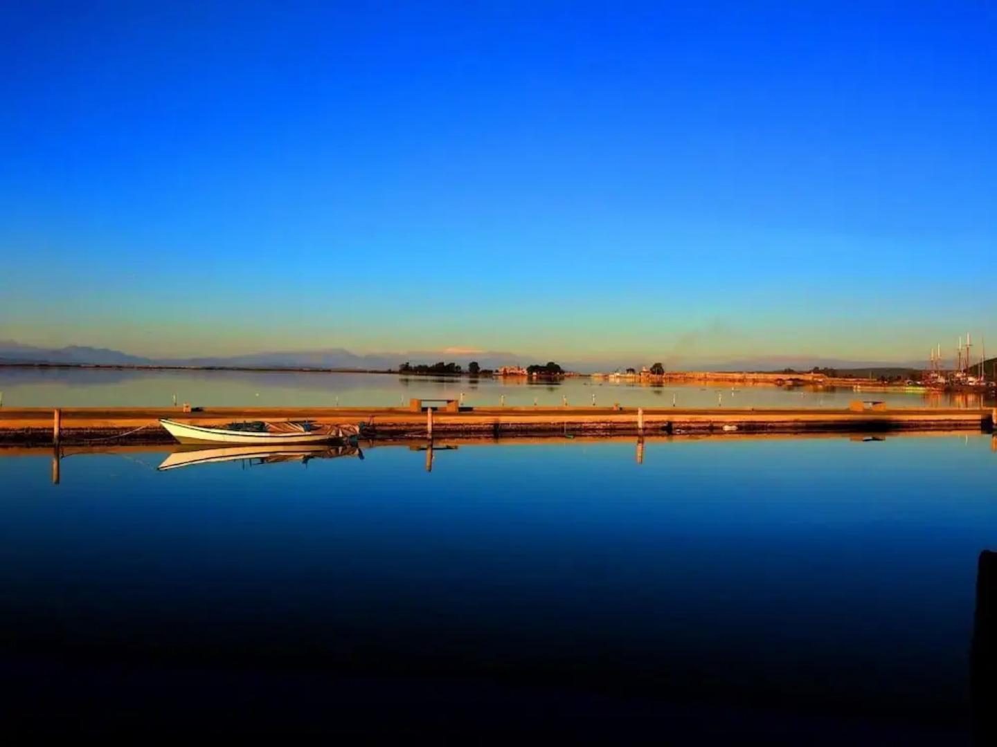 Argo Maisonettes & Suites