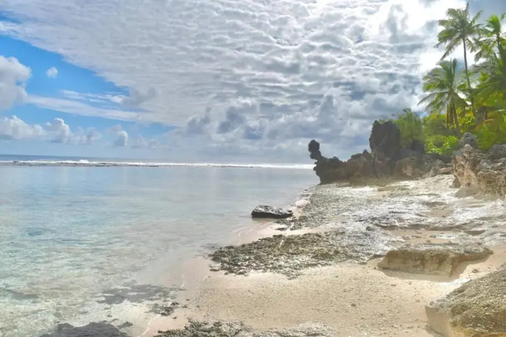 Hiti Tikehau, the ocean side bungalow