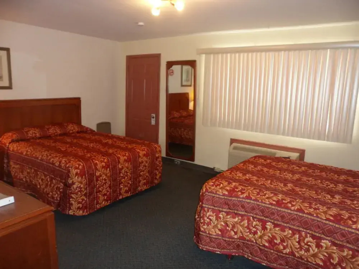 Silver Birch Motel