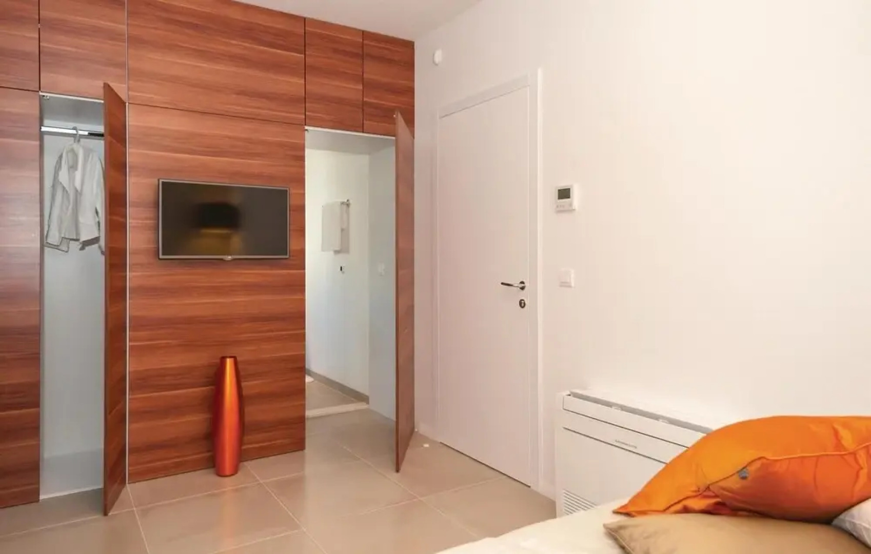 Nice Home in Okrug Gornji With Sauna, Wifi and 5 Bedrooms